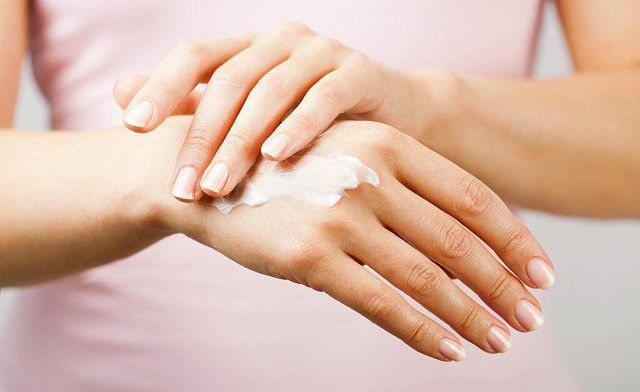 Công dụng của kem 7 màu là gì ? Thuốc 7 màu có trị mụn được không ? 3 Công dụng của kem 7 màu là gì ? Thuốc 7 màu có trị mụn được không ?