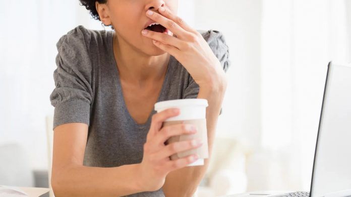 Hypersomnia: Chứng ngủ li bì là gì mà luôn khiến bạn mệt mỏi